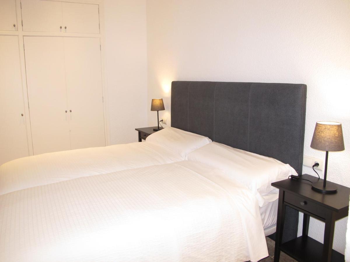 Apartamentos Romero Аликанте Екстериор снимка