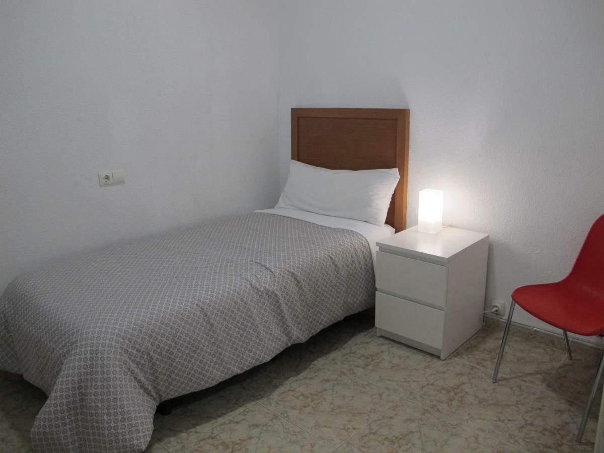 Apartamentos Romero Аликанте Екстериор снимка