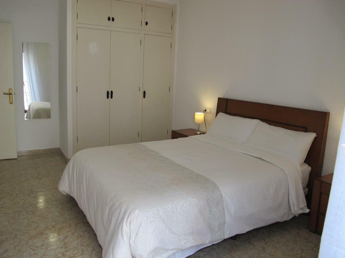 Apartamentos Romero Аликанте Екстериор снимка