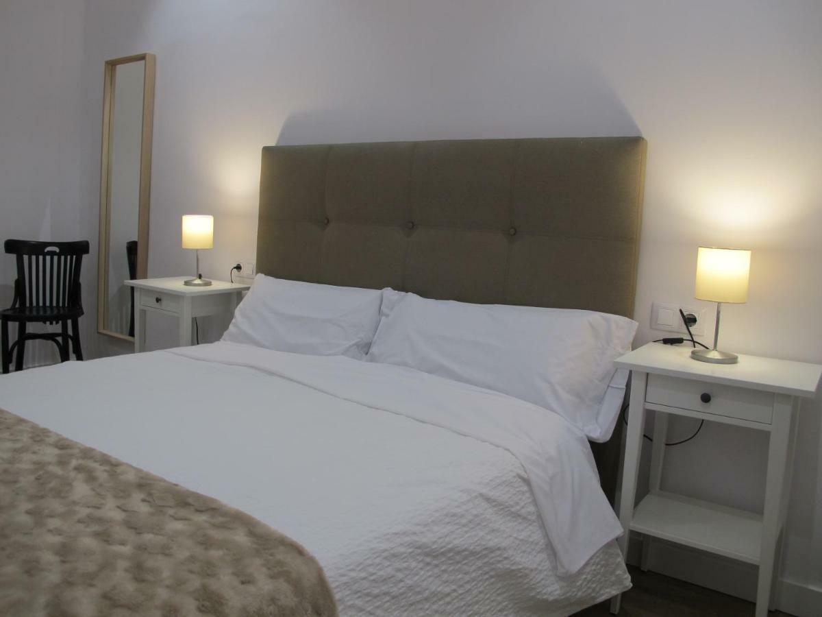 Apartamentos Romero Аликанте Екстериор снимка
