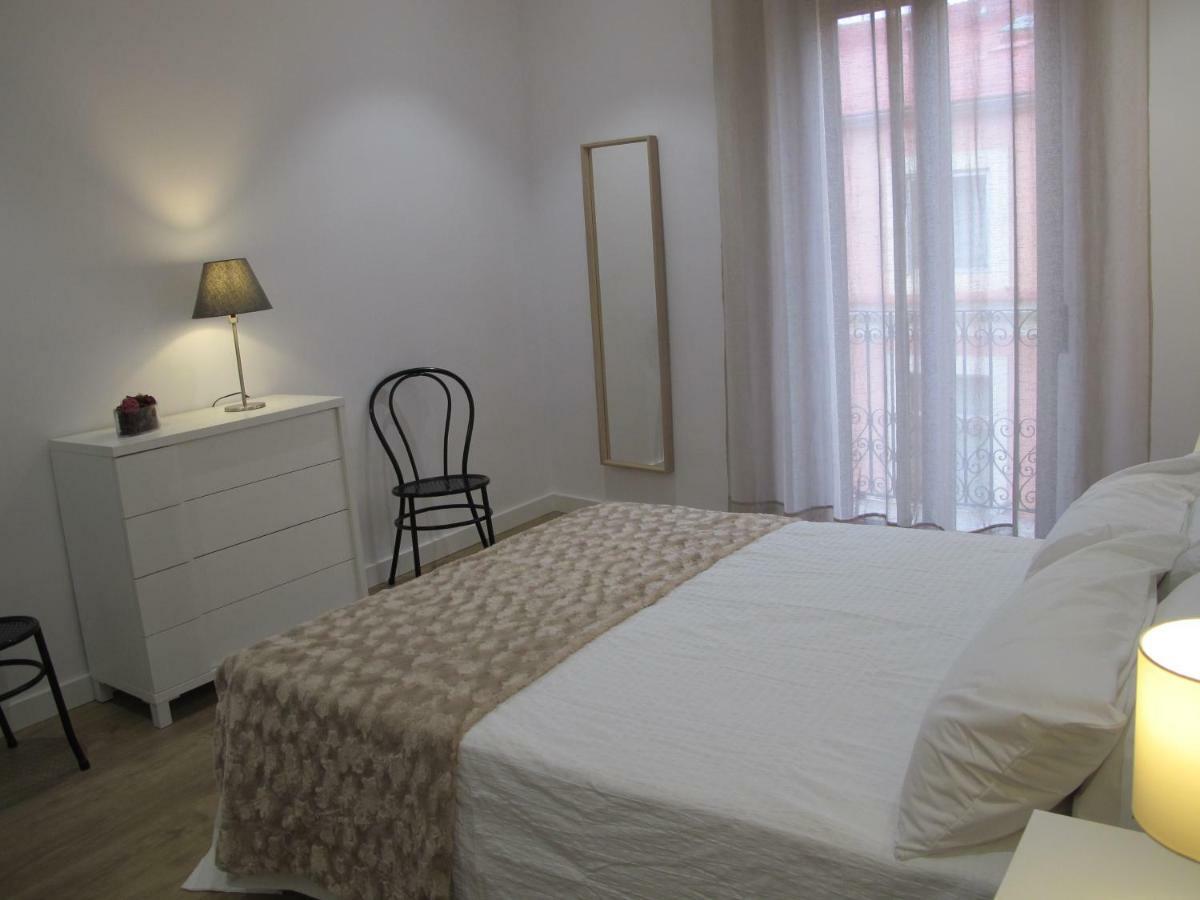 Apartamentos Romero Аликанте Екстериор снимка