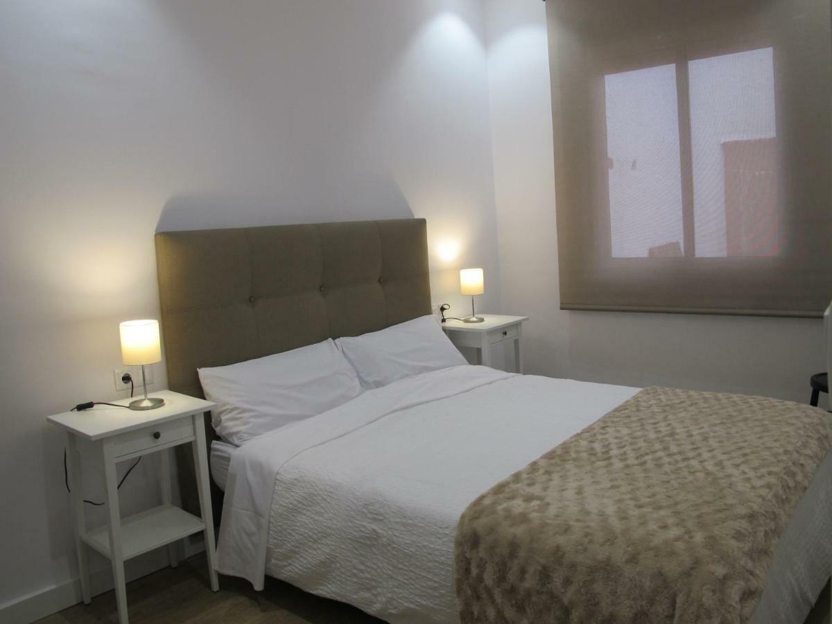 Apartamentos Romero Аликанте Екстериор снимка